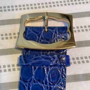 Royal blue belt w gold buckle